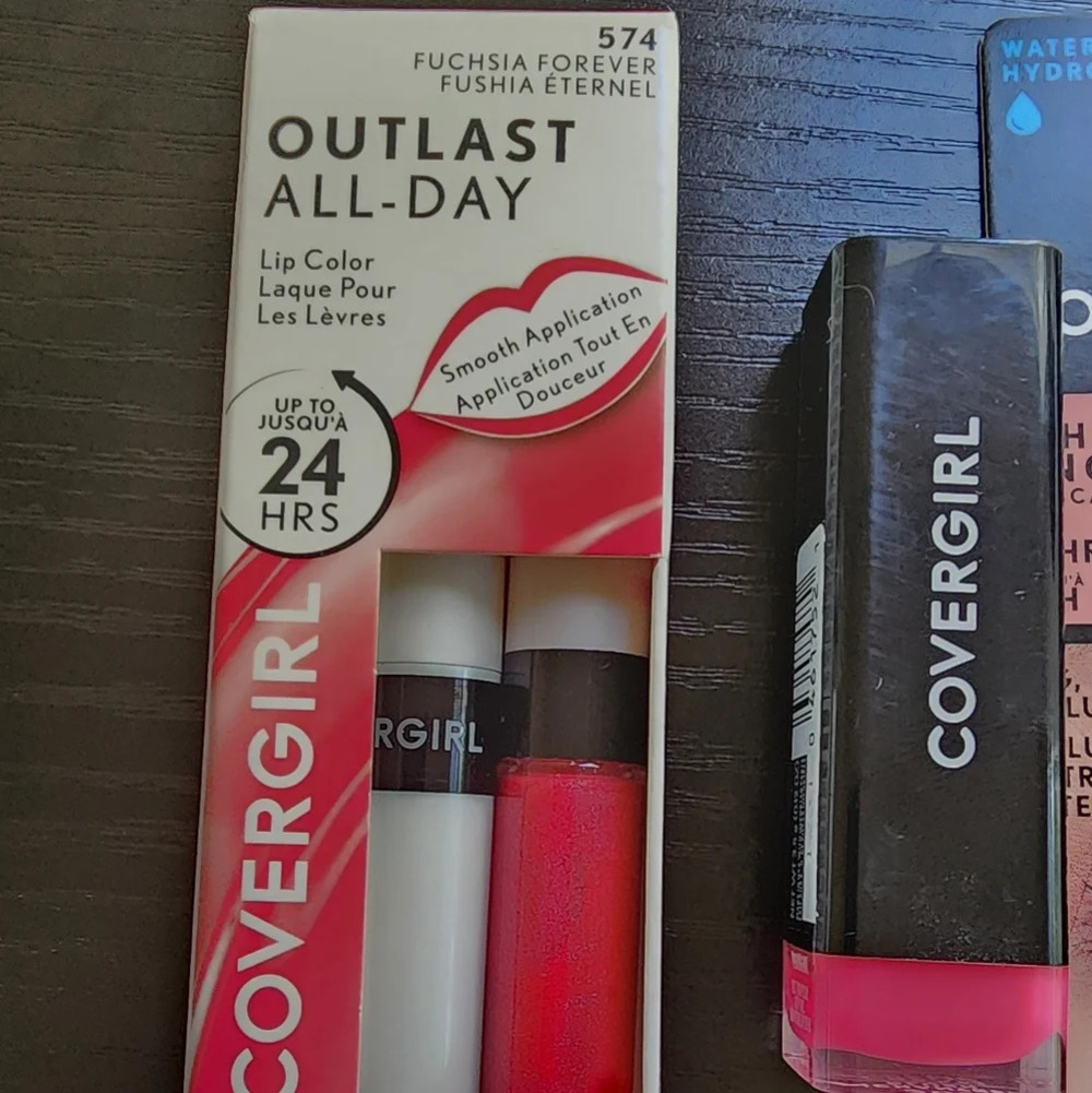 Covergirl Mascara and 2 Covergirl lipsticks - Picture 4 of 7